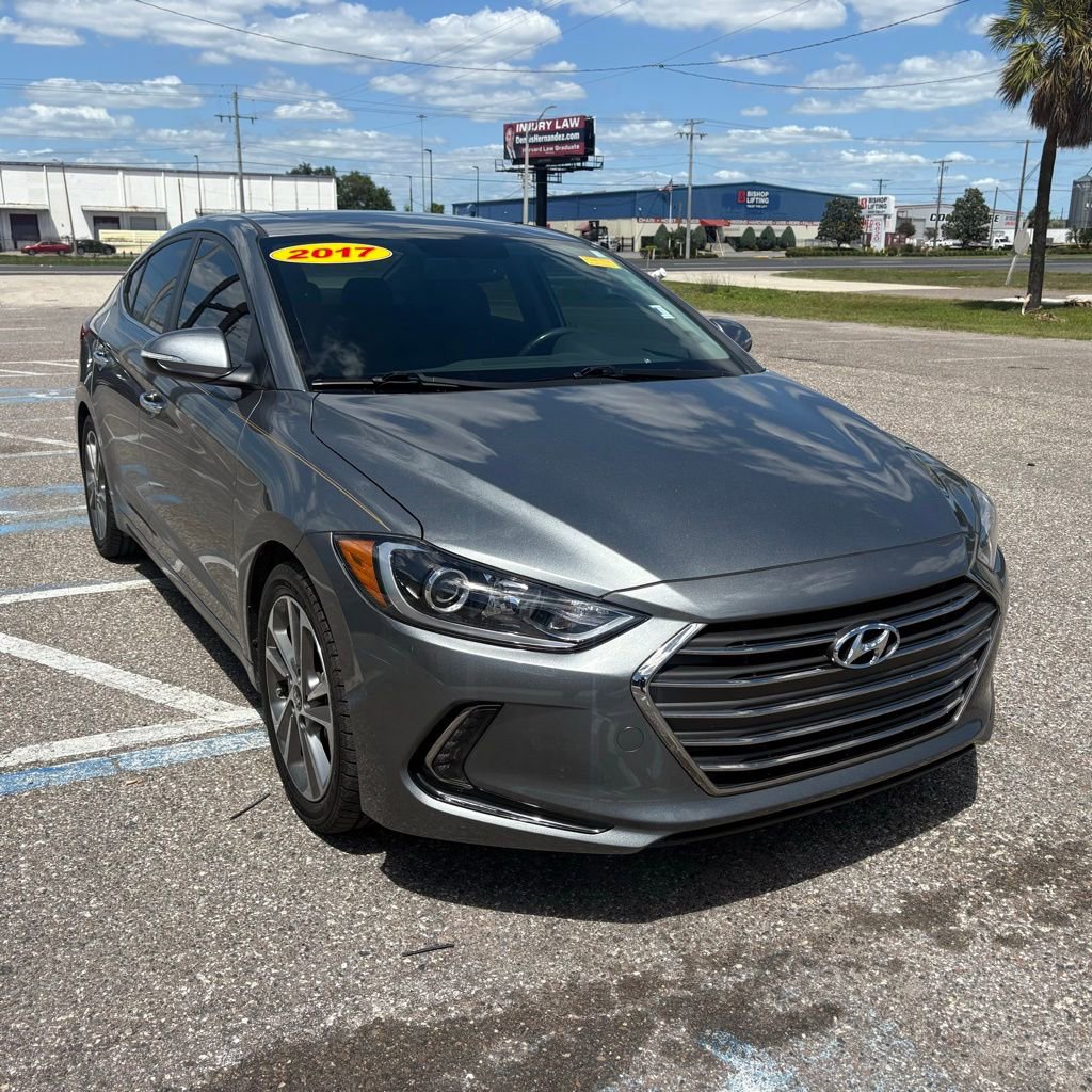 Used 2017 Hyundai Elantra Limited w/ Limited Tech Package 08