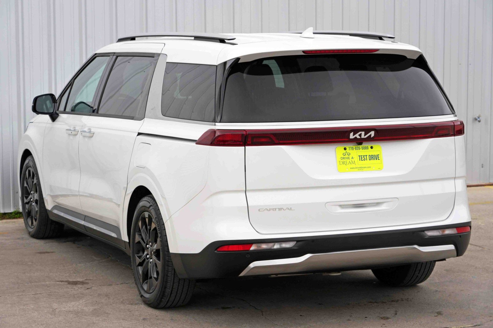 2024 Kia Carnival SX