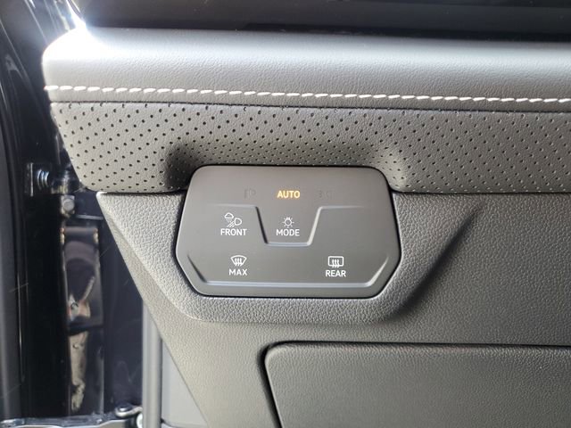 2025 Volkswagen Atlas Cross Sport SE