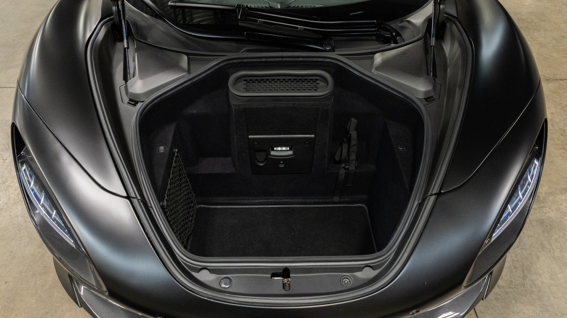 Used 2020 McLaren 720S Spider photo 74