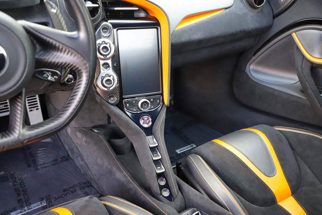 Used 2021 McLaren 720S Performance photo 11