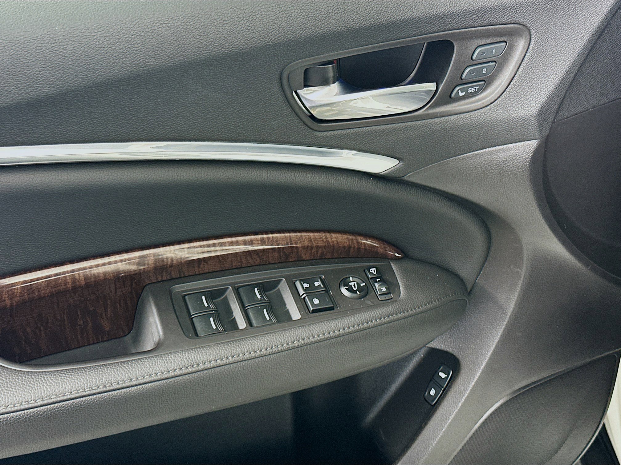 2017 Acura MDX SH-AWD w/ Technology Package