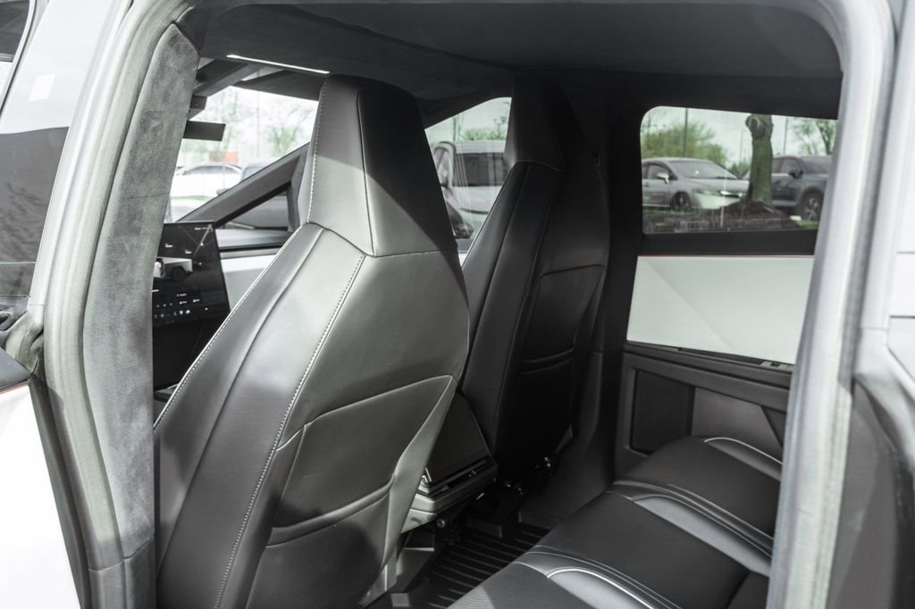 2024 Tesla Cybertruck AWD Crew Cab