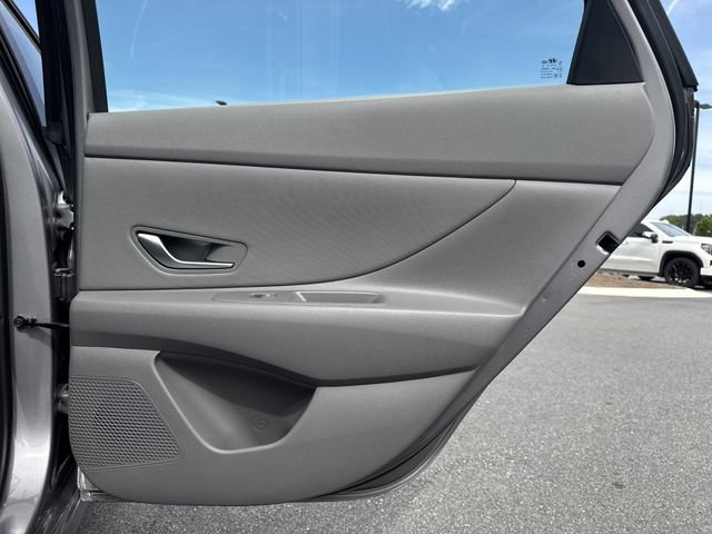 2025 Hyundai Elantra SEL