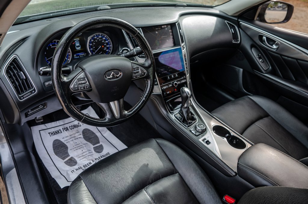 2015 INFINITI Q50 Premium