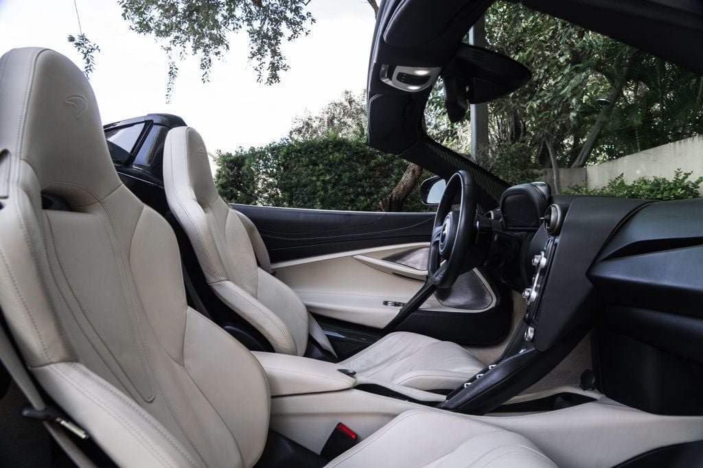 Used 2020 McLaren 720S Spider photo 24
