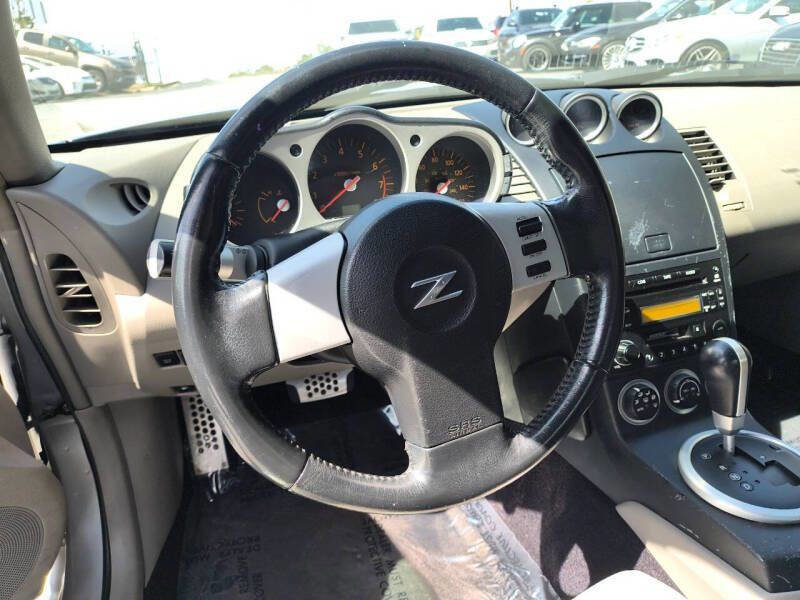 2005 Nissan 350Z Touring