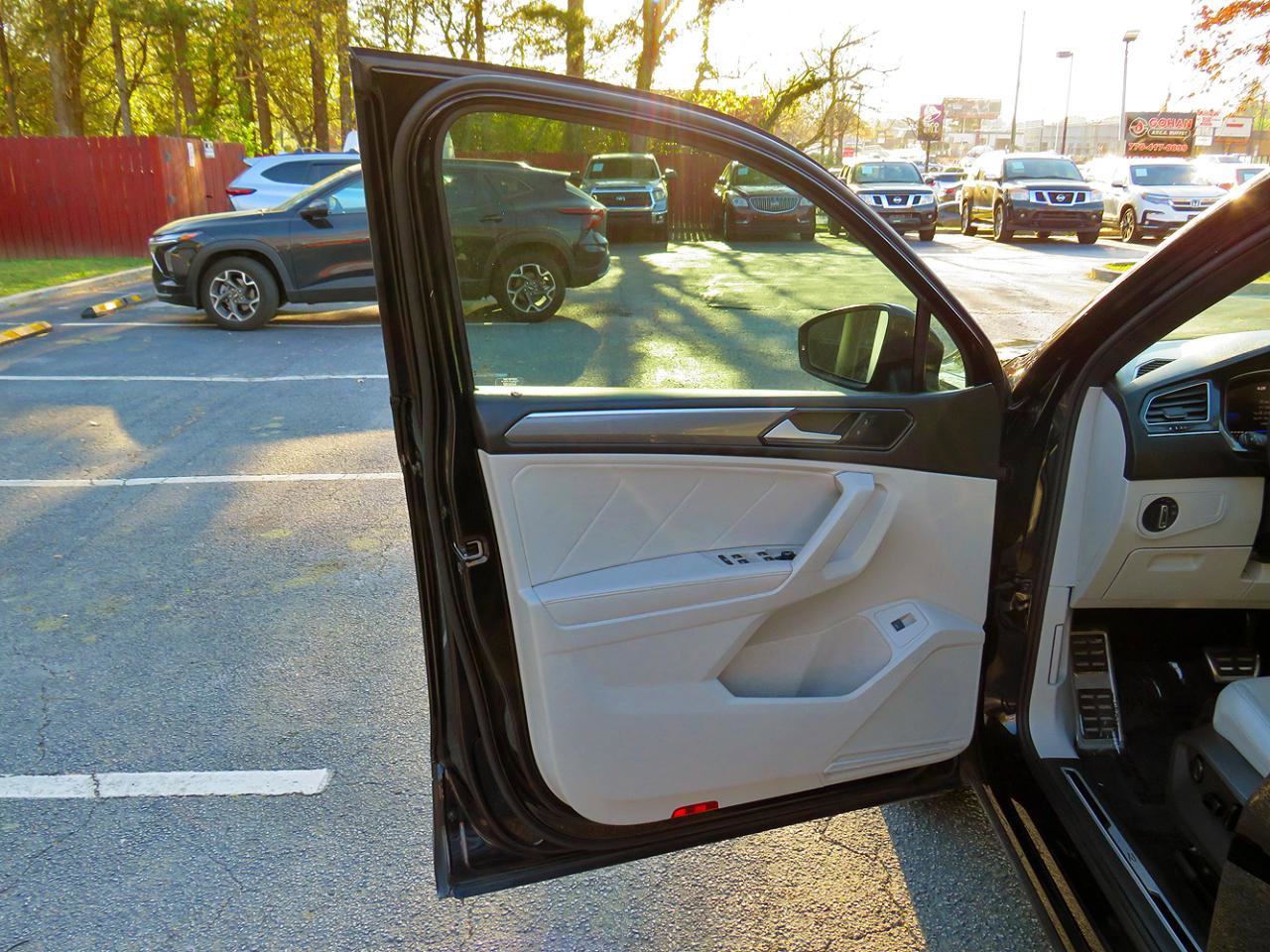 2023 Volkswagen Tiguan SE R-Line