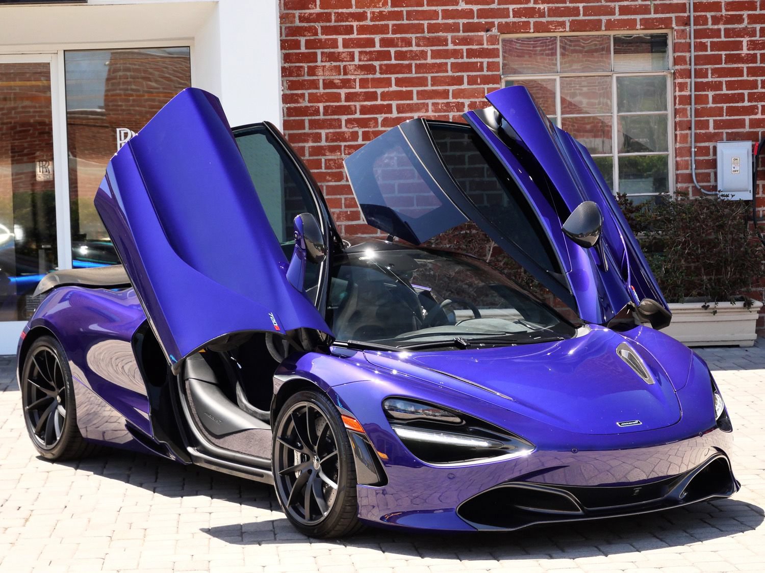 Used 2020 McLaren 720S photo 21