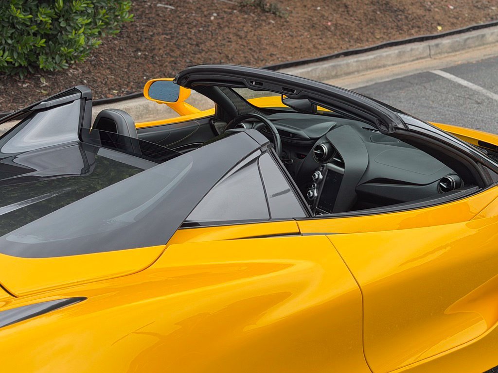 Used 2022 McLaren 720S Spider photo 31