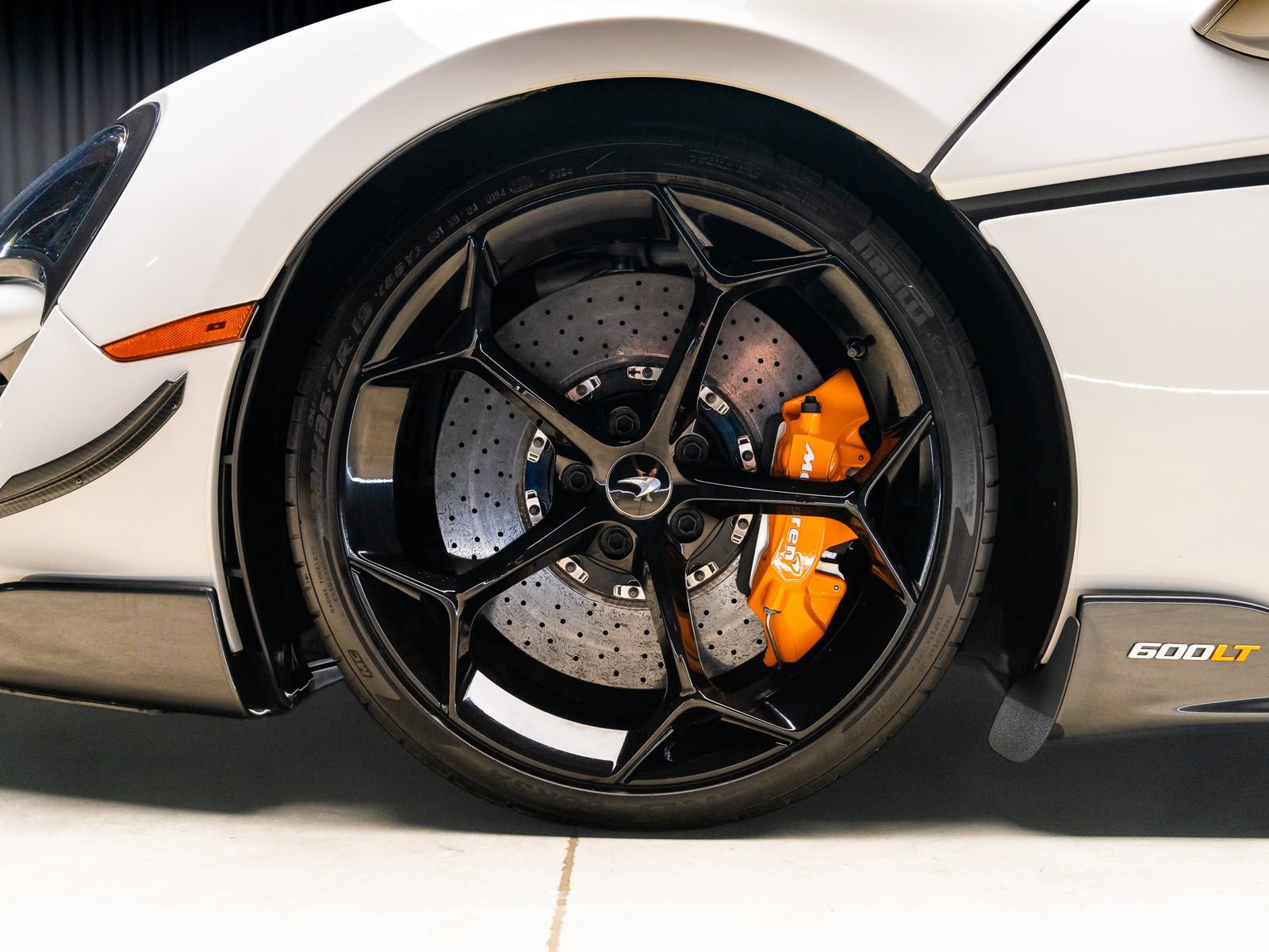 Used 2019 McLaren 600LT photo 32