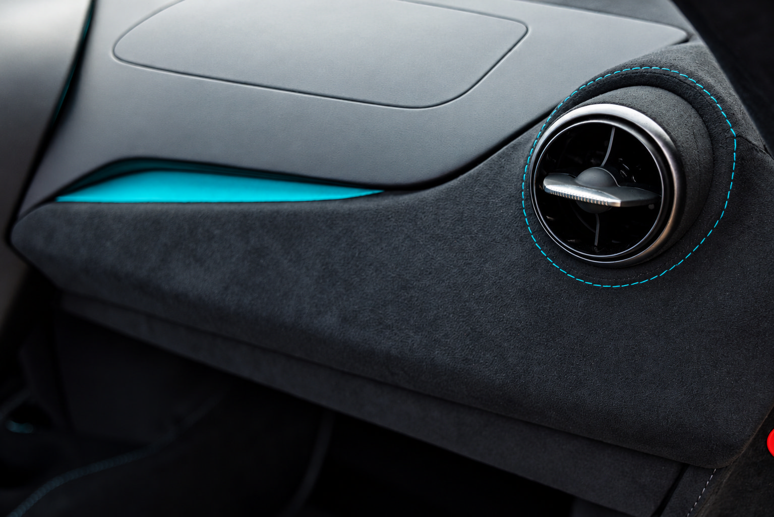 Used 2027 McLaren 750S Spider photo 27