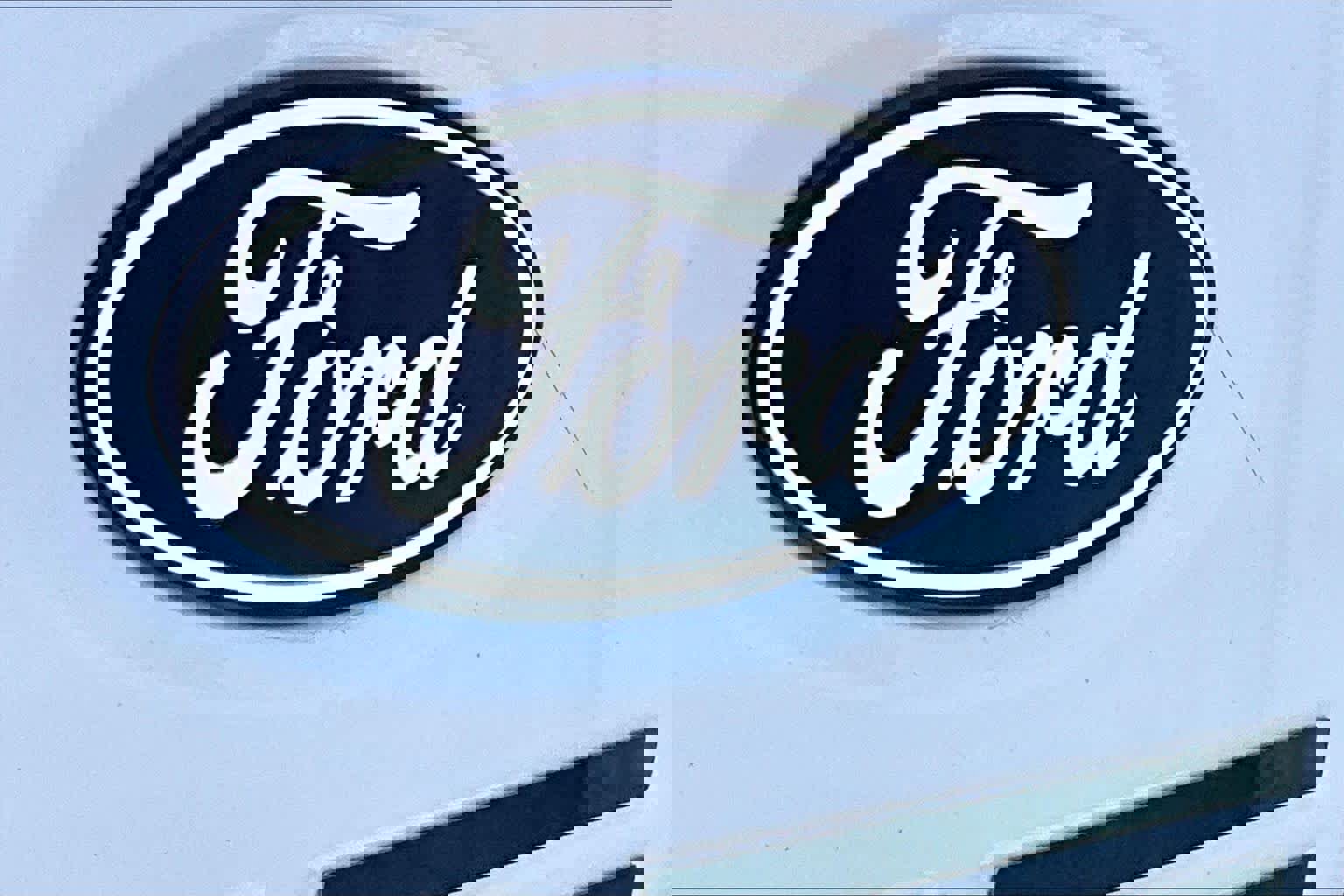 2025 Ford F150 Lightning Flash