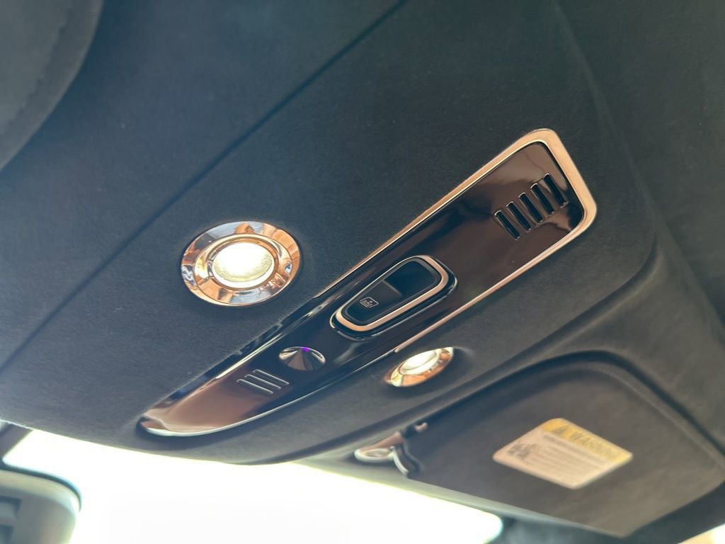 2023 Aston Martin DBX