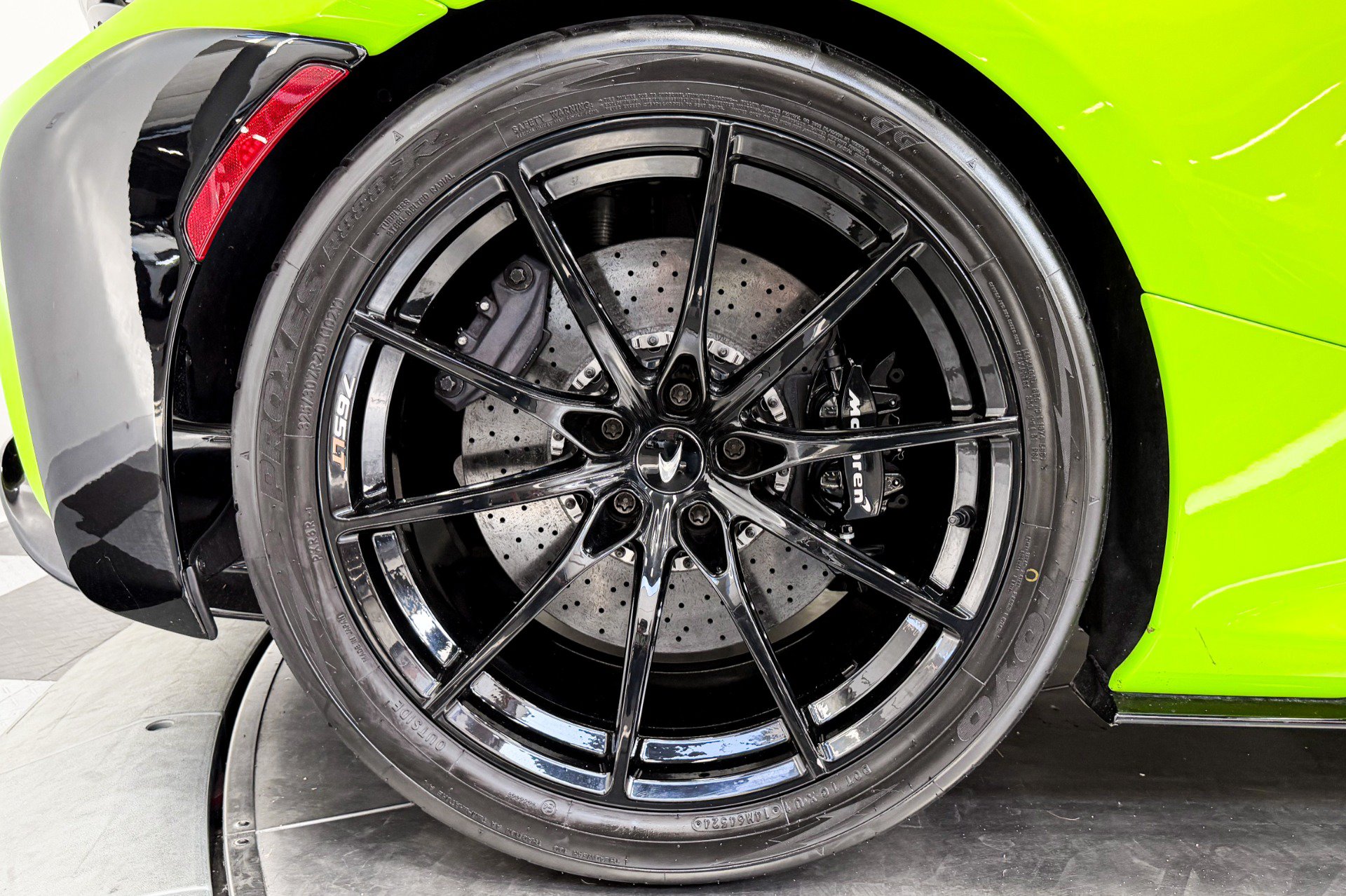 Used 2021 McLaren 765LT photo 33