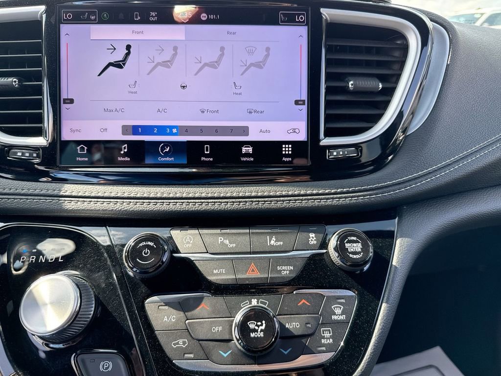 2022 Chrysler Pacifica Touring