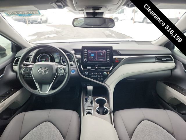 2022 Toyota Camry LE