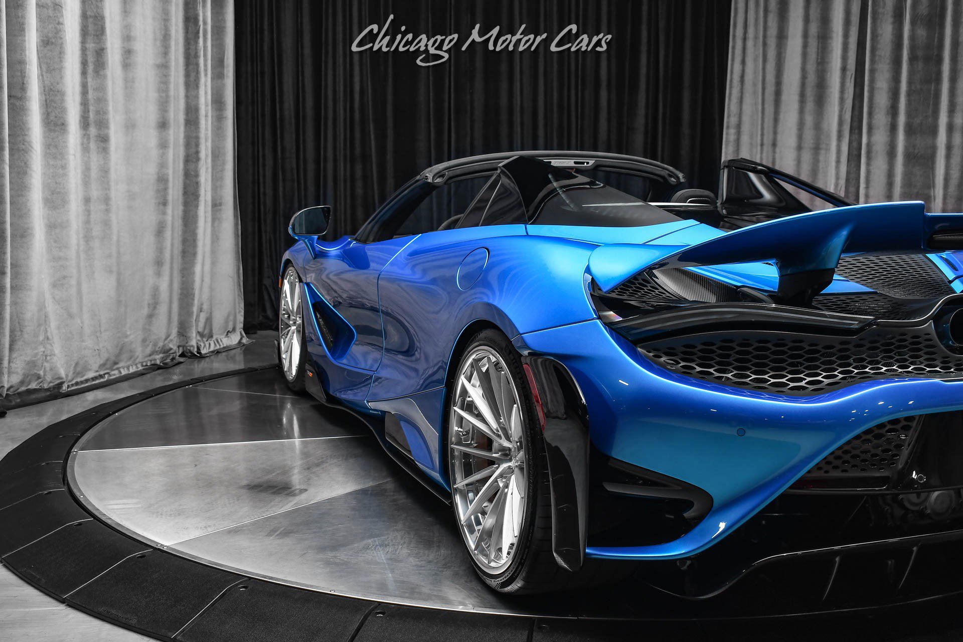 Used 2022 McLaren 765LT photo 46