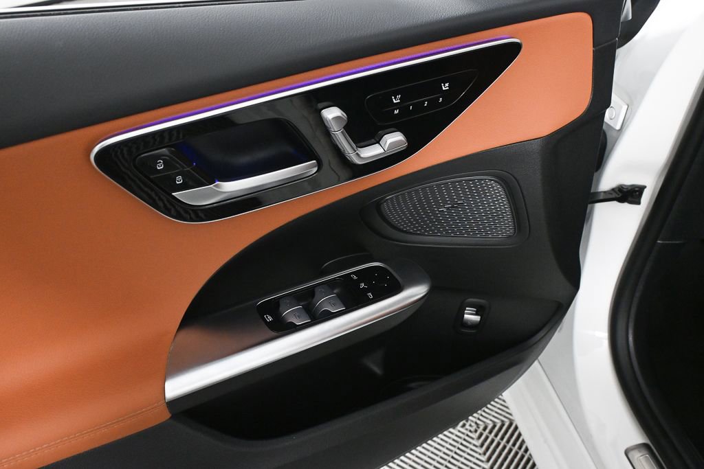 2025 Mercedes-Benz C 300 Sedan