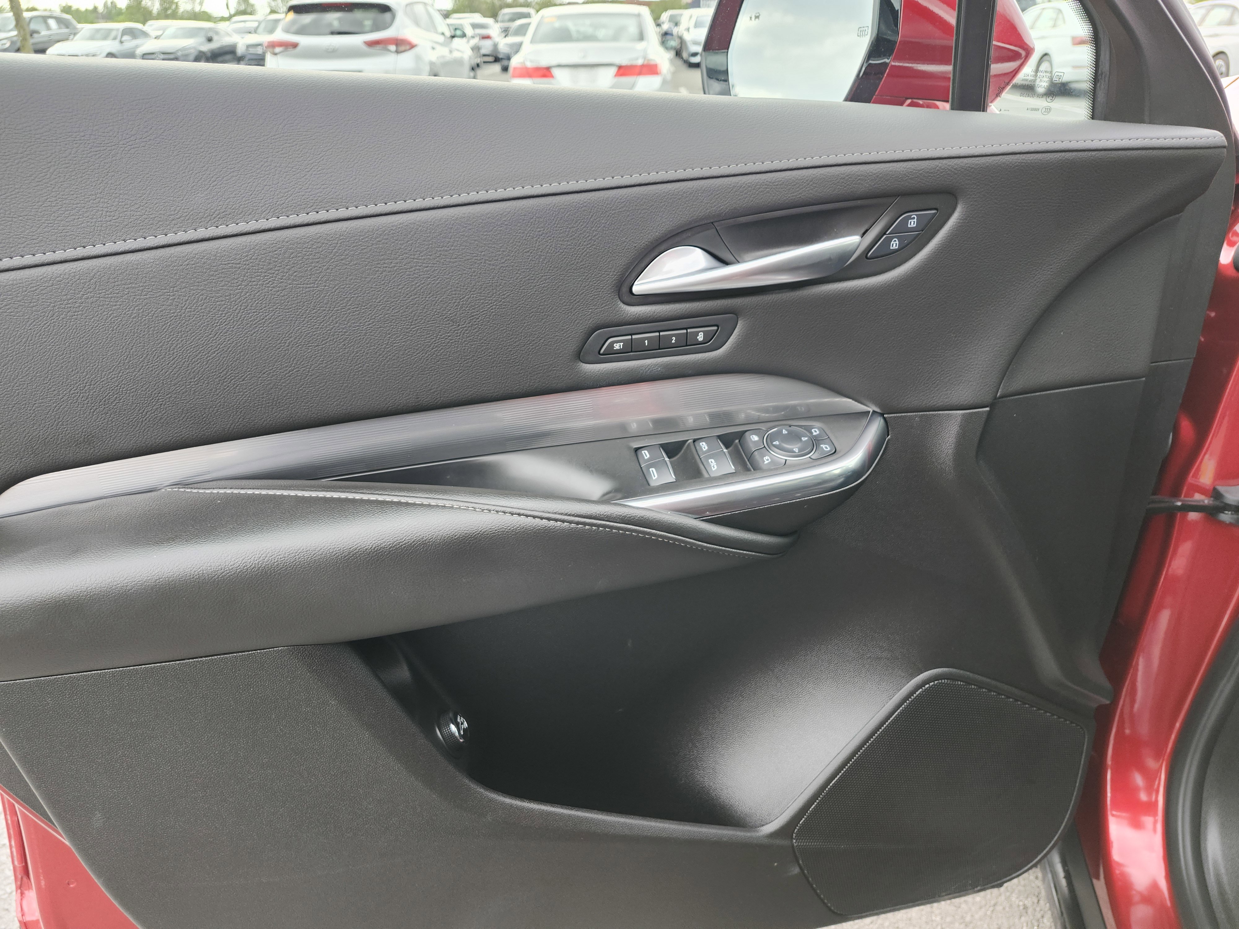 2024 Cadillac XT4 Premium Luxury