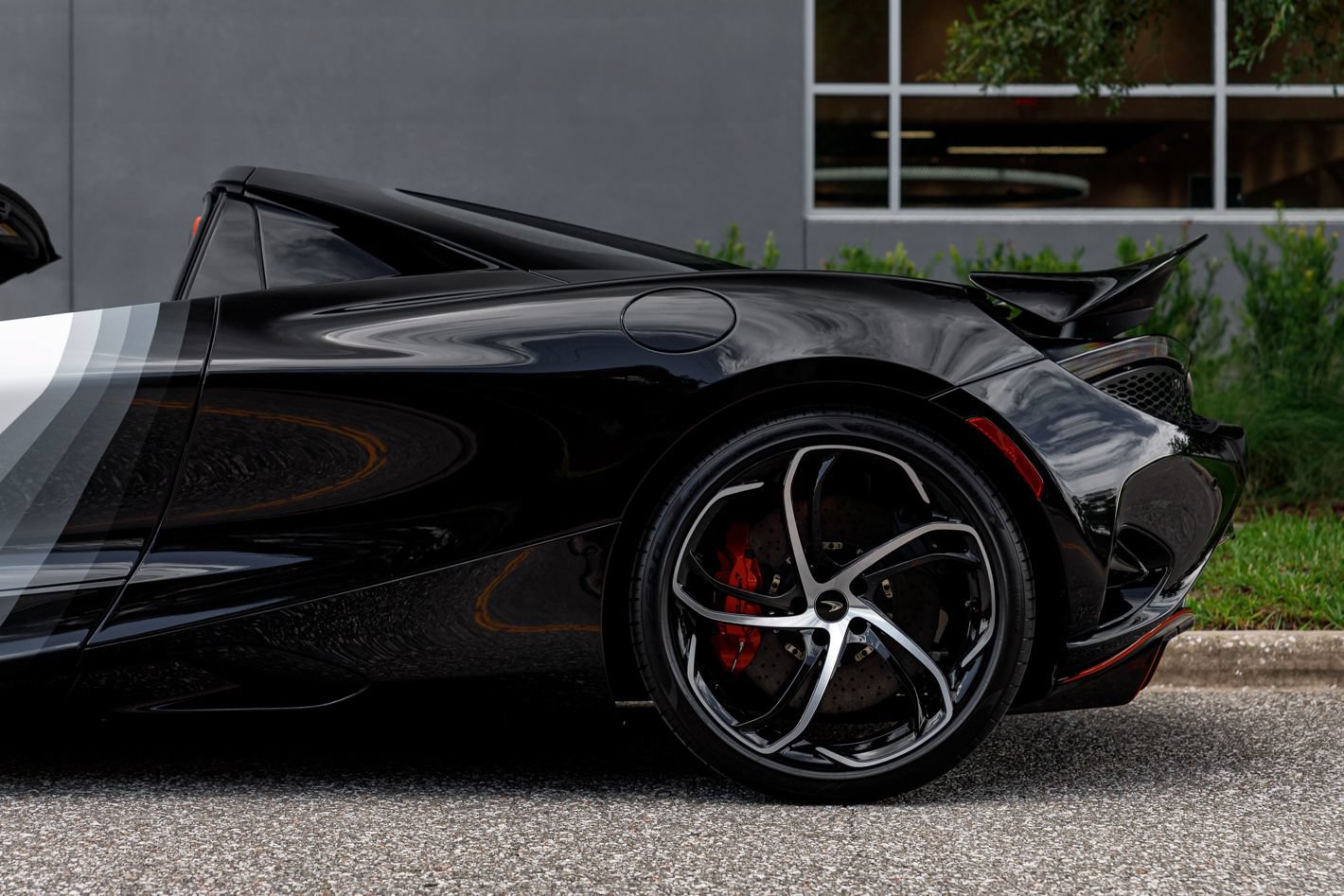 Used 2024 McLaren 750S Spider photo 32