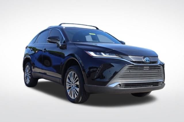 2022 Toyota Venza XLE