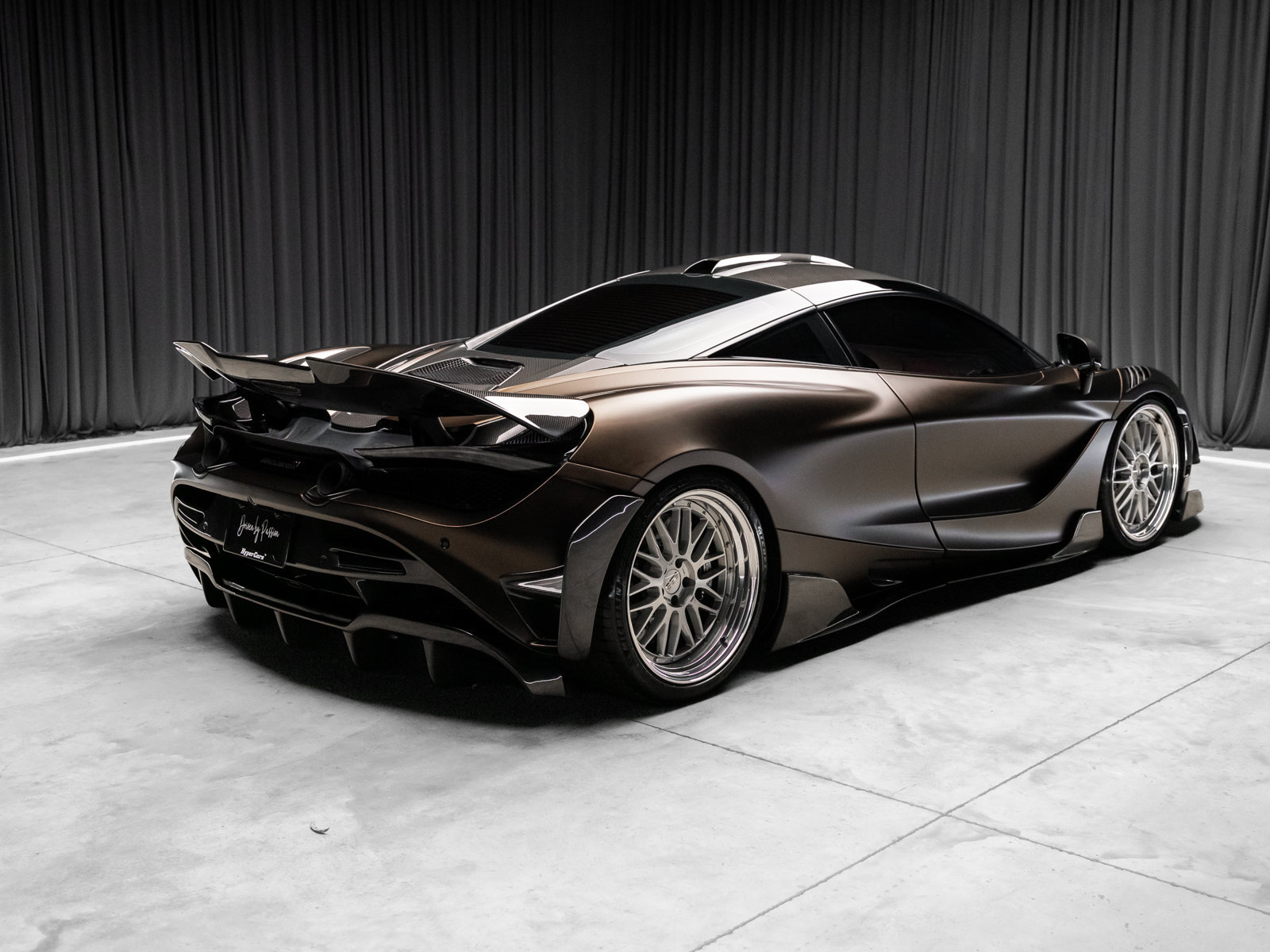 Used 2018 McLaren 720S Luxury photo 5