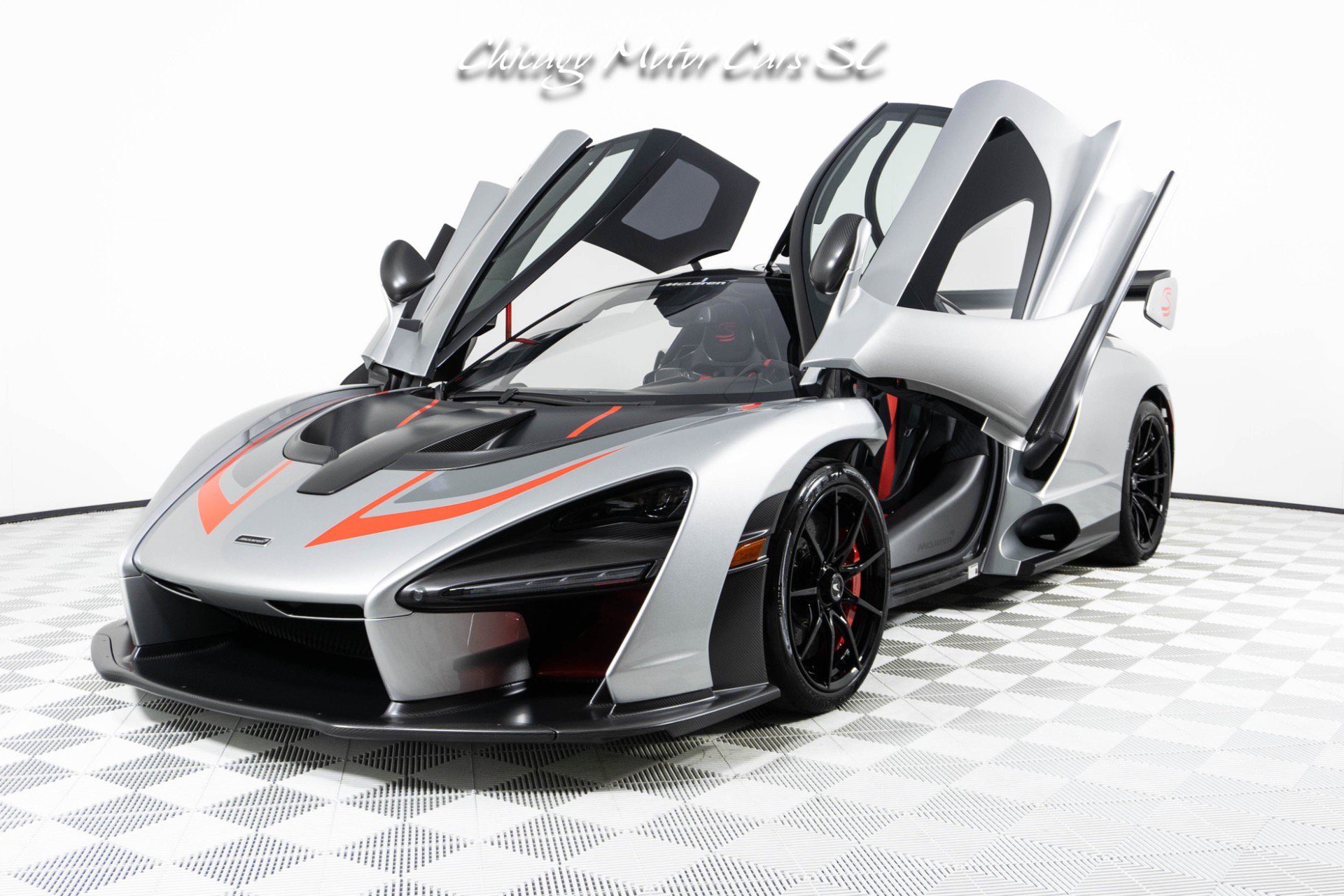 Used 2019 McLaren Senna photo 35