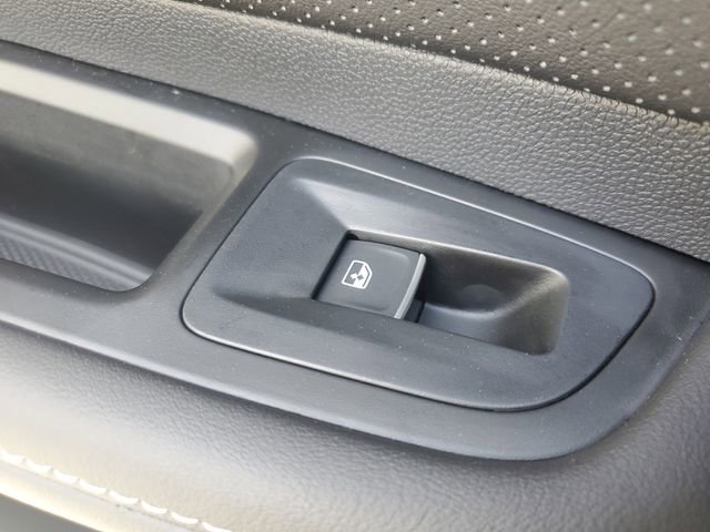 2025 Volkswagen Atlas Cross Sport SE