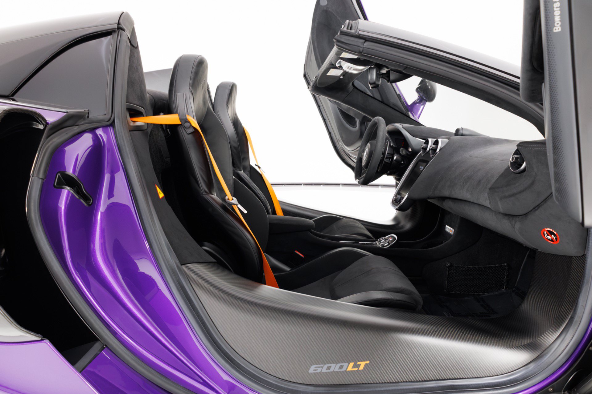 Used 2020 McLaren 600LT Spider photo 38