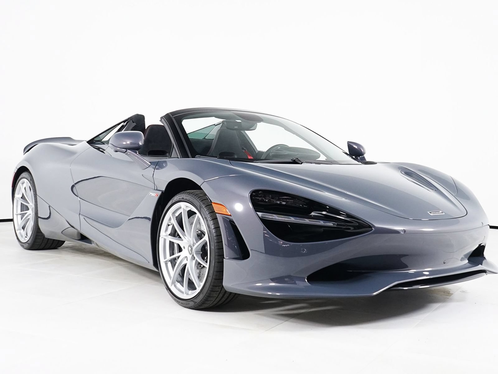 Used 2026 McLaren 750S Spider photo 18