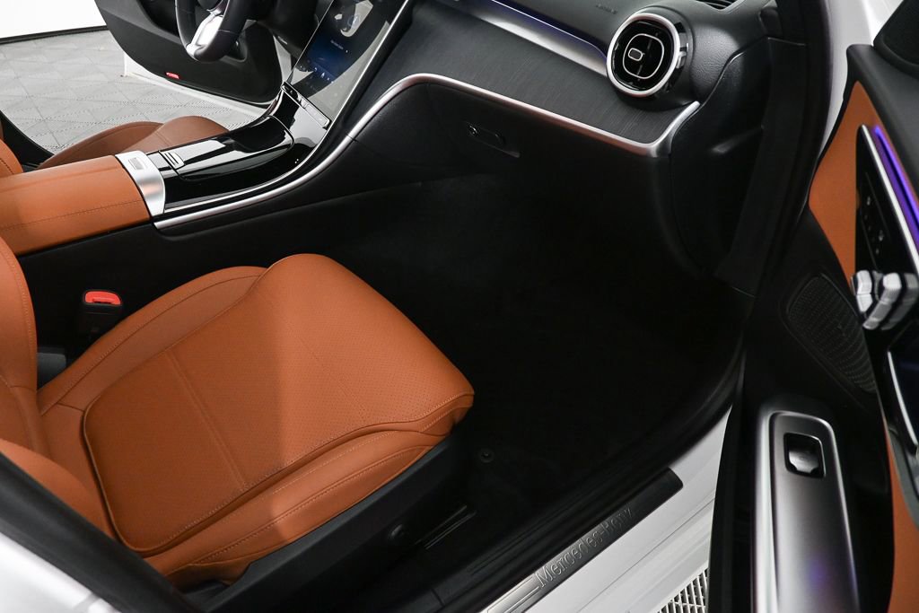 2025 Mercedes-Benz C 300 Sedan