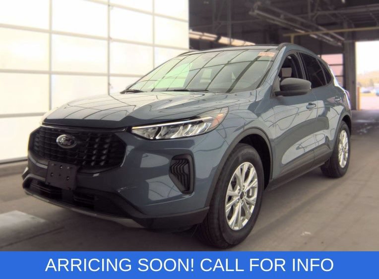 Used 2025 Ford Escape Active w/ Cold Weather Package