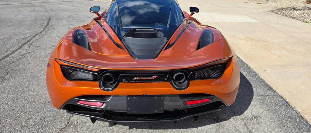 Used 2018 McLaren 720S Performance photo 10
