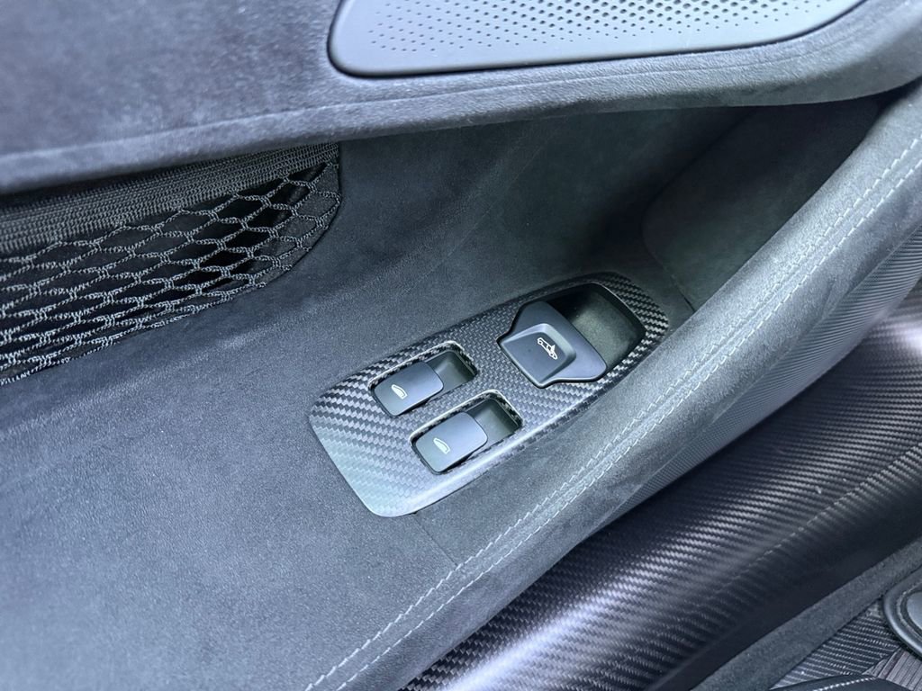 Used 2020 McLaren 600LT Spider photo 19