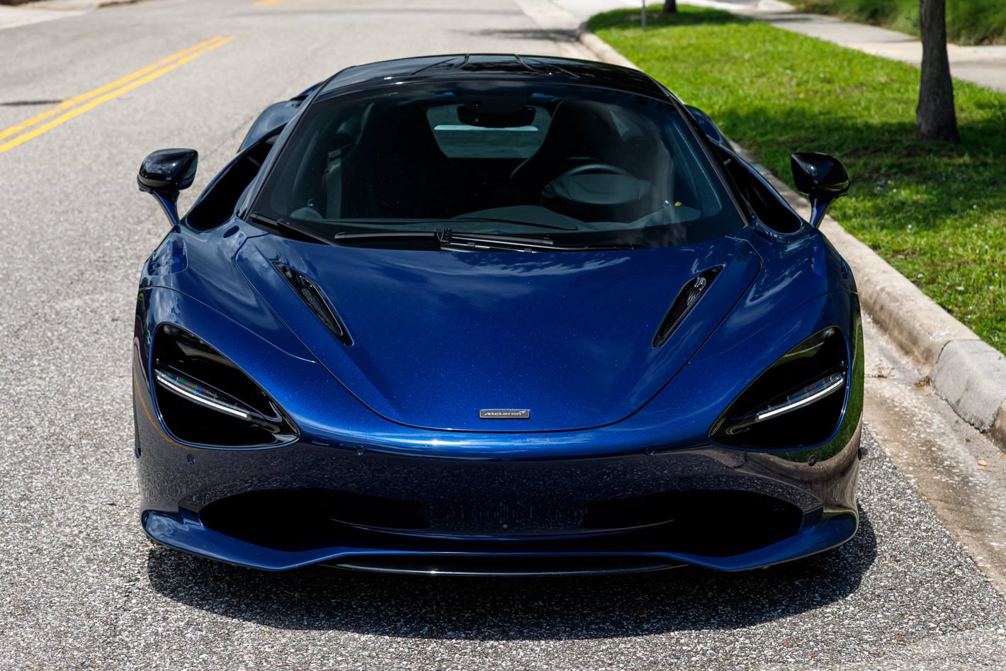 Used 2025 McLaren 750S photo 3