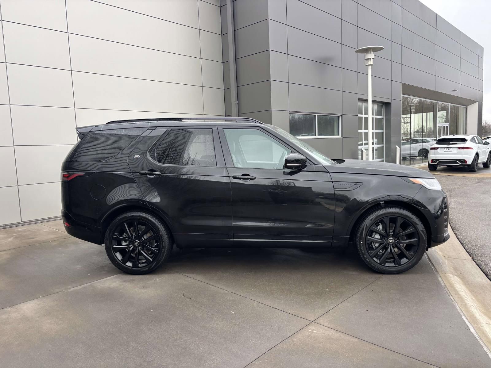 2026 Land Rover Discovery Dynamic SE