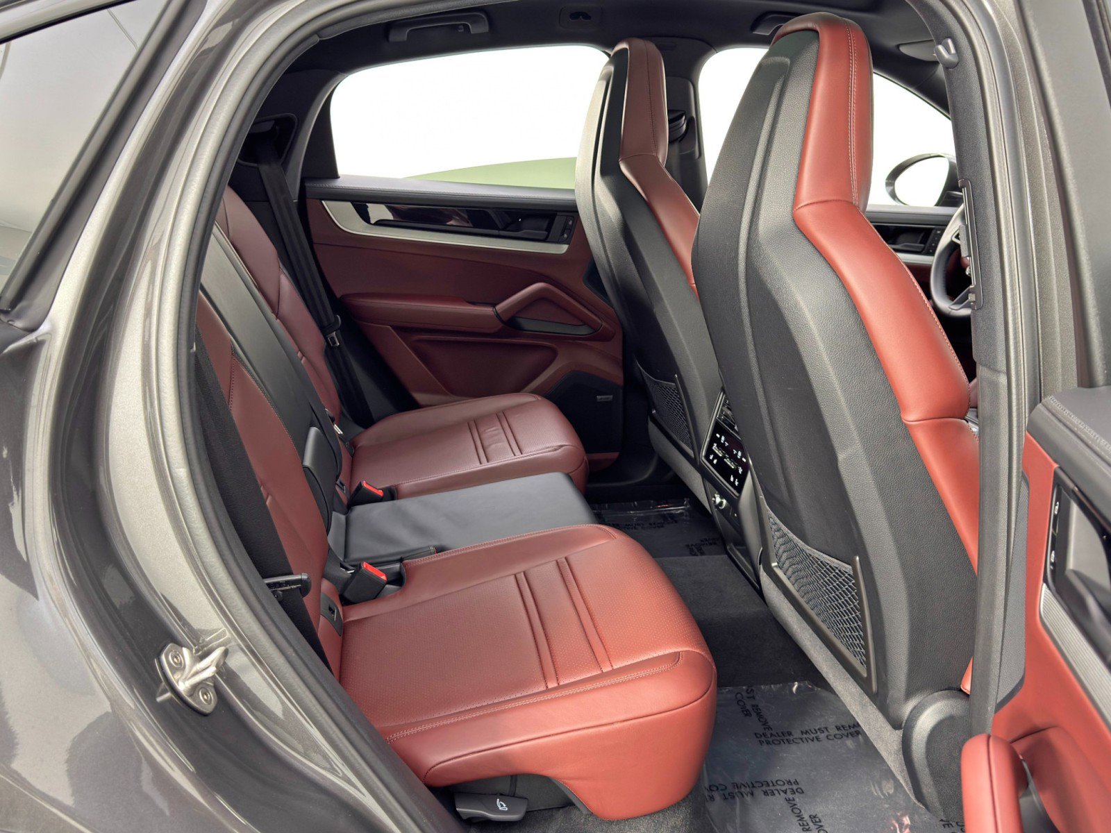 2025 Porsche Cayenne S