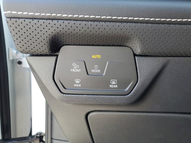 2025 Volkswagen Atlas Cross Sport SE