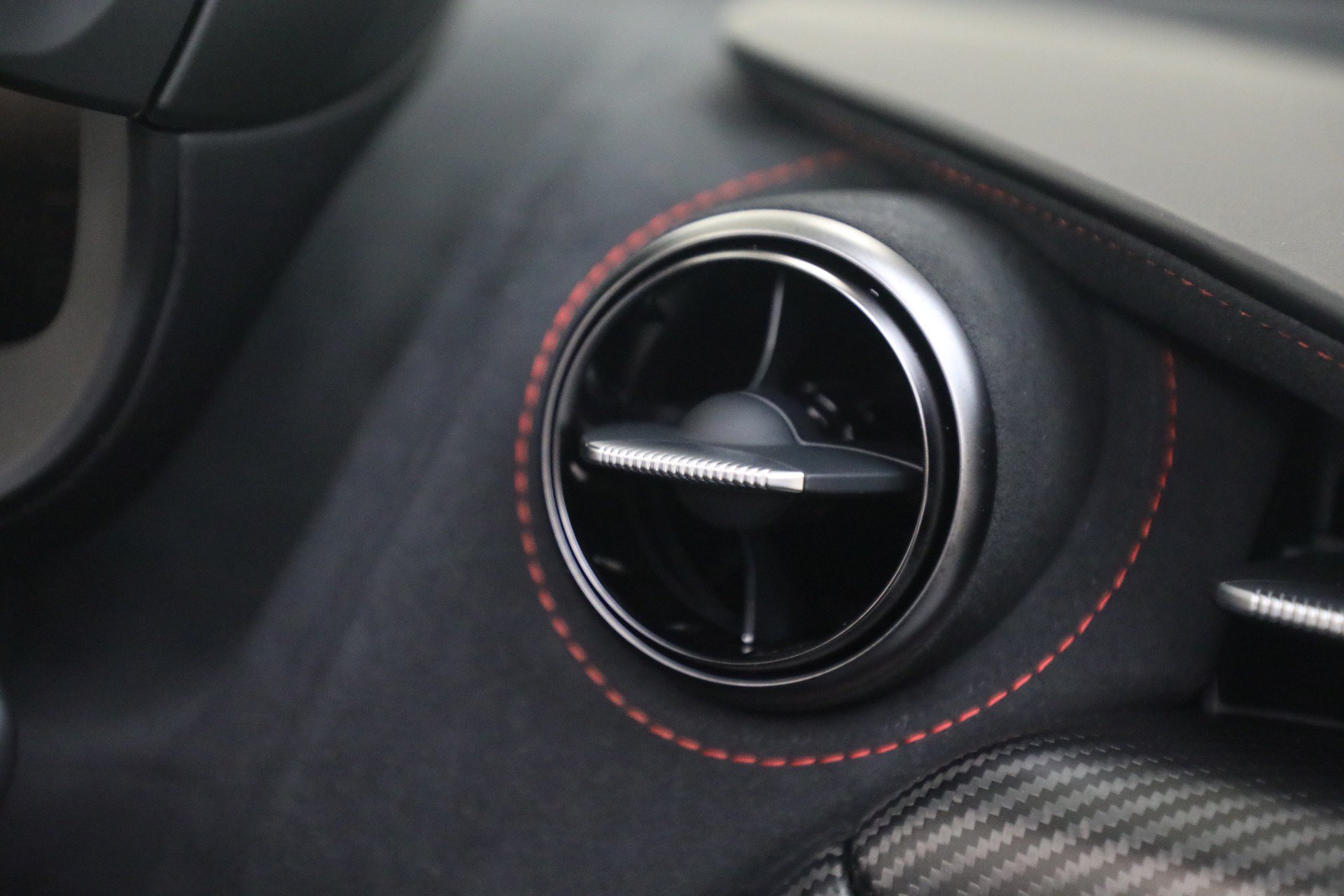 New 2027 McLaren 750S Spider photo 40