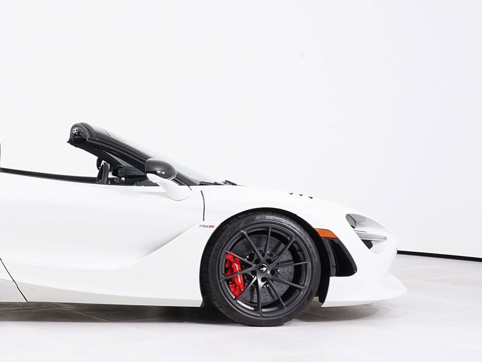 Used 2024 McLaren 750S Spider photo 14