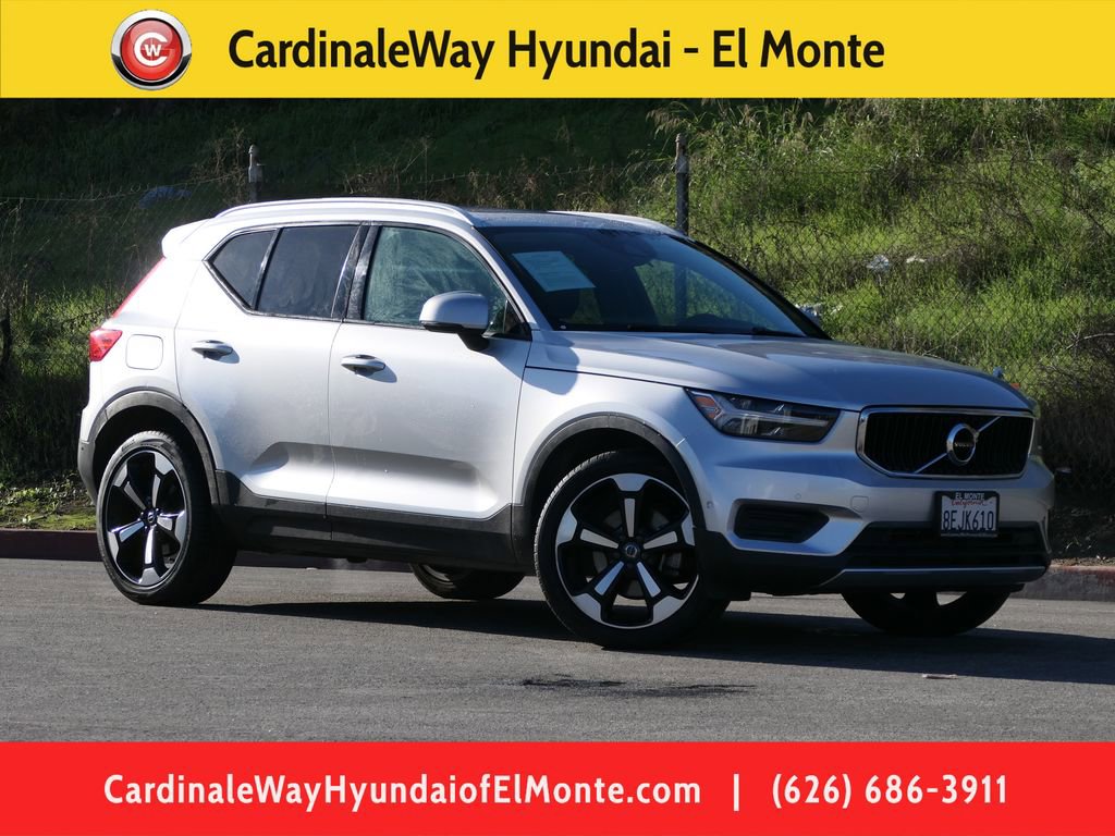 2019 Volvo XC40 T5 Momentum