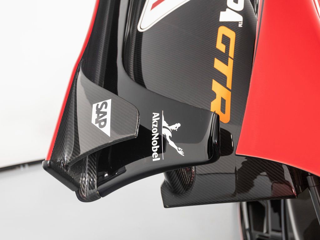 Used 2015 McLaren P1 photo 68