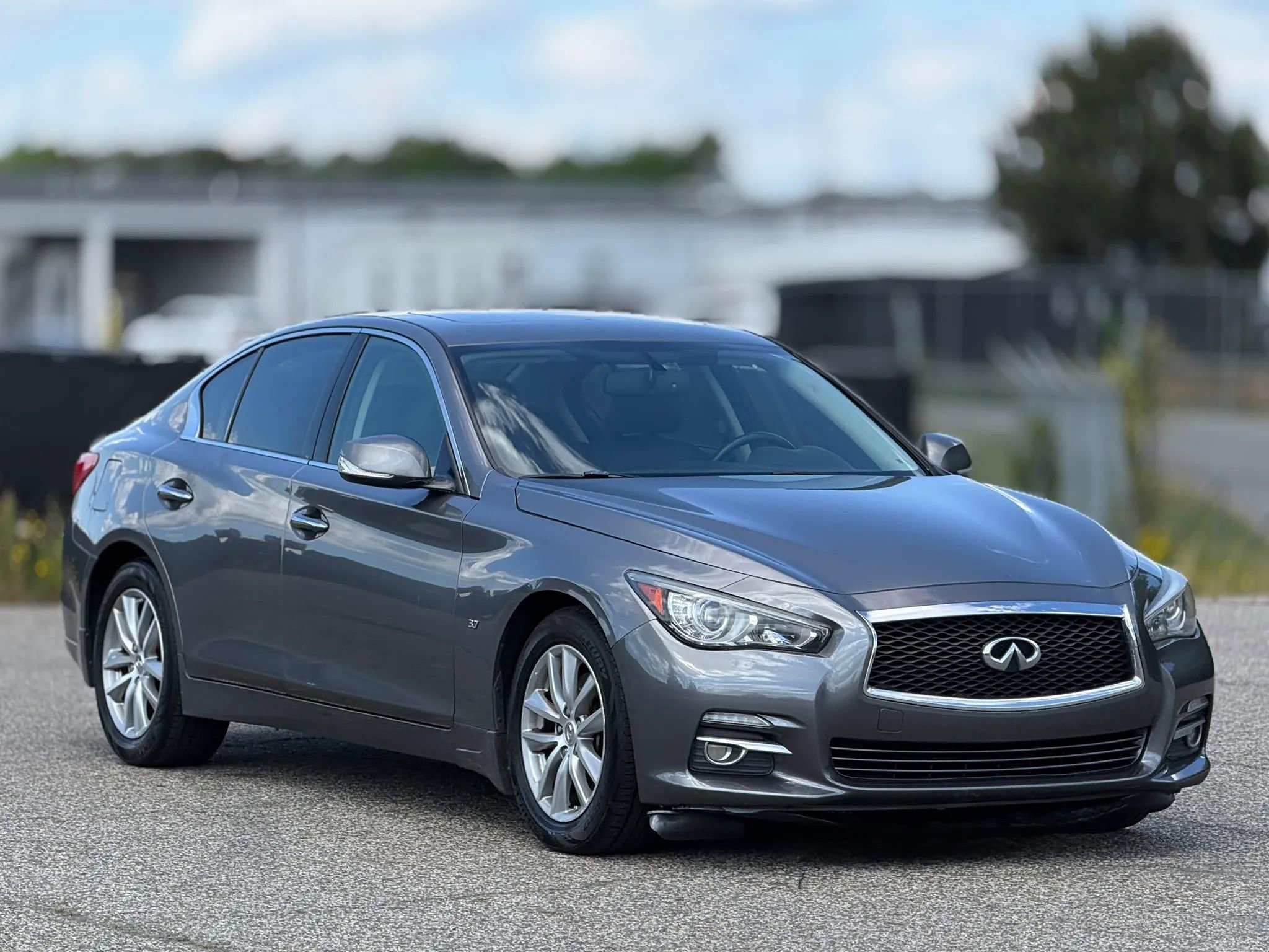 2015 INFINITI Q50 Premium