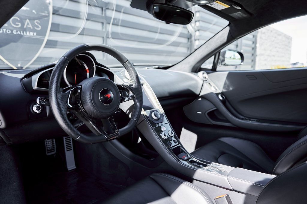 2012 McLaren MP4-12C Coupe