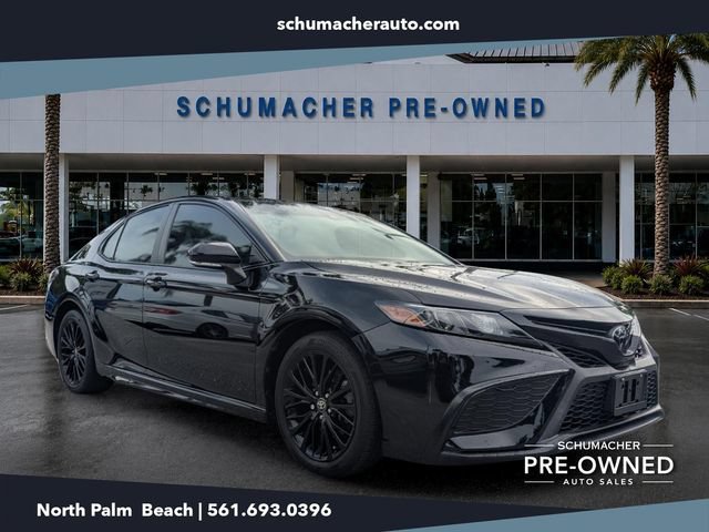Used 2022 Toyota Camry SE w/ Convenience Package