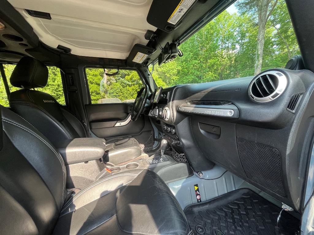 2014 Jeep Wrangler Unlimited Sahara