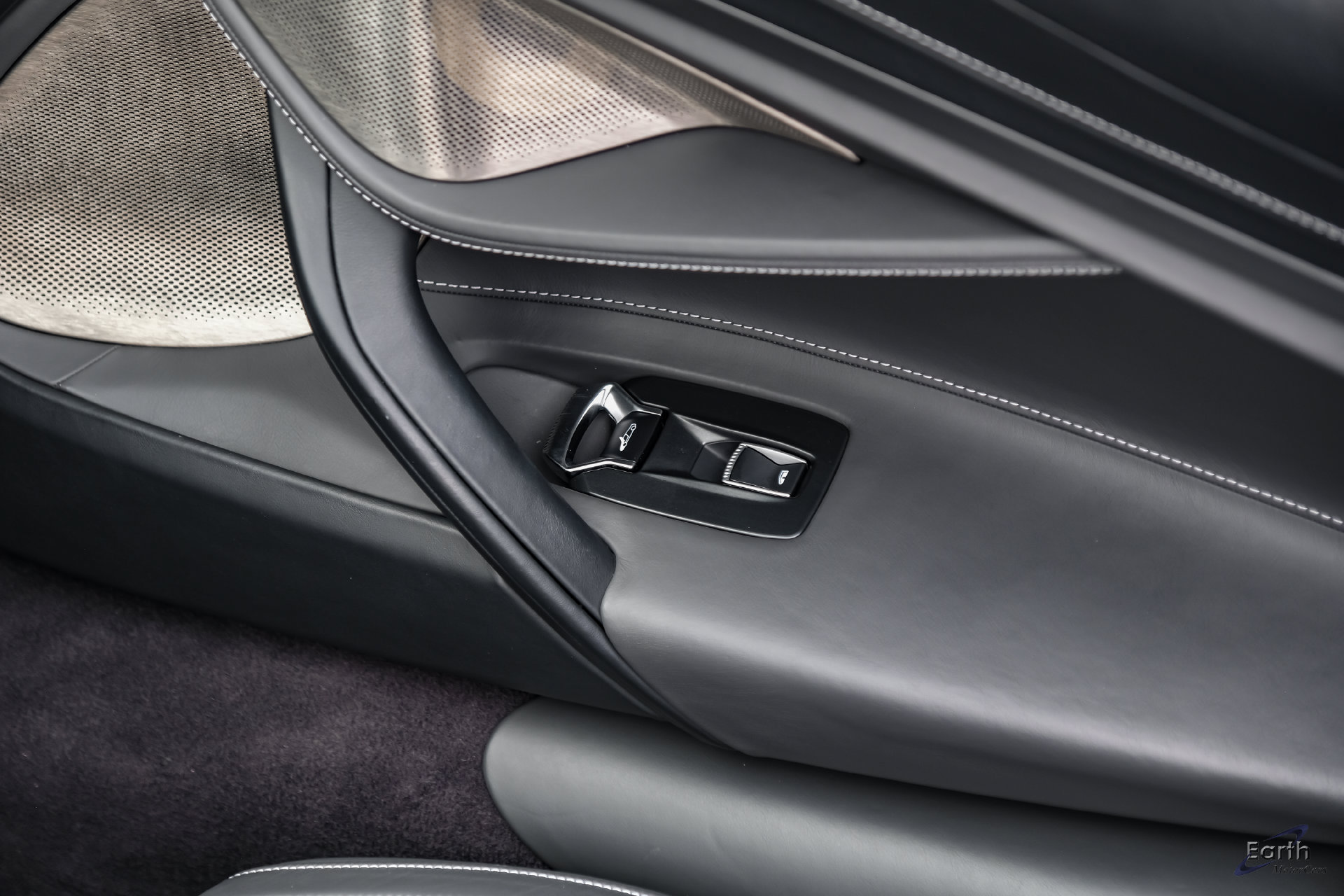 Used 2022 McLaren 720S Spider photo 96