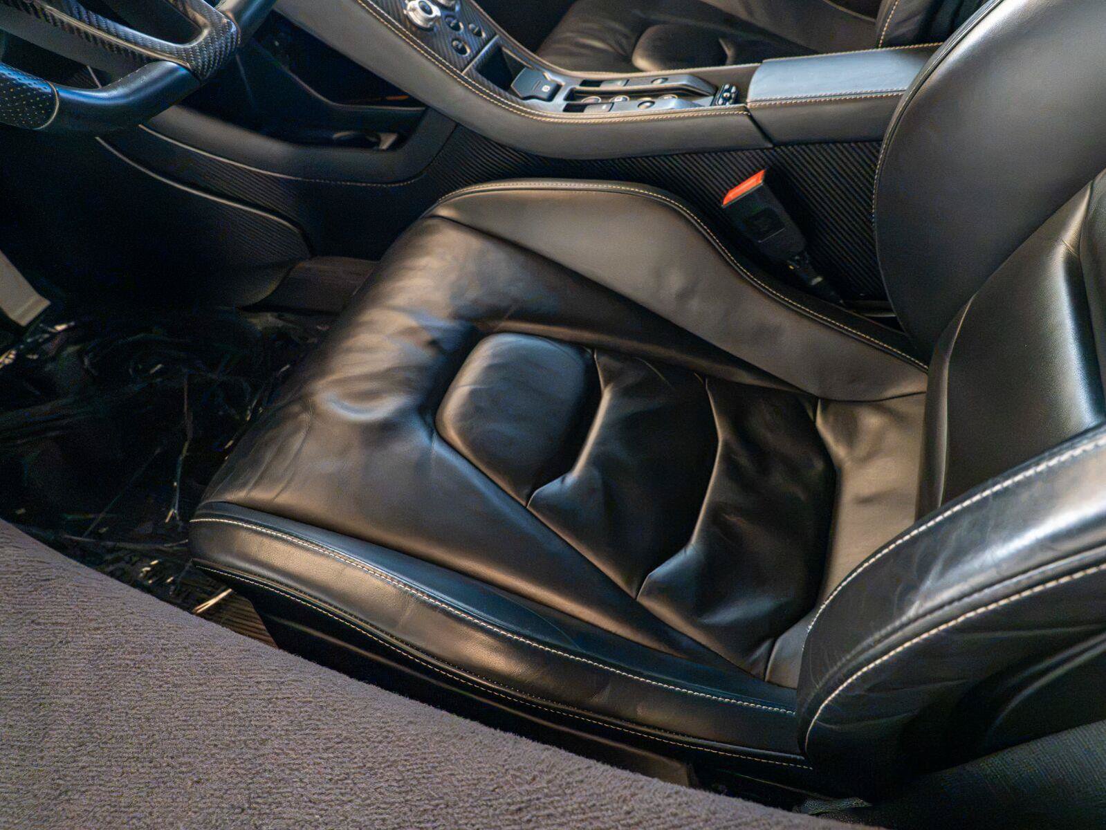 Used 2016 McLaren 675LT Spider photo 14