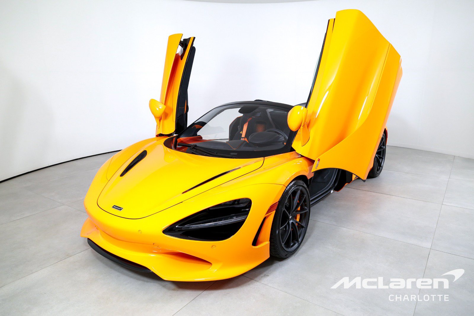 Used 2026 McLaren 750S Spider photo 6